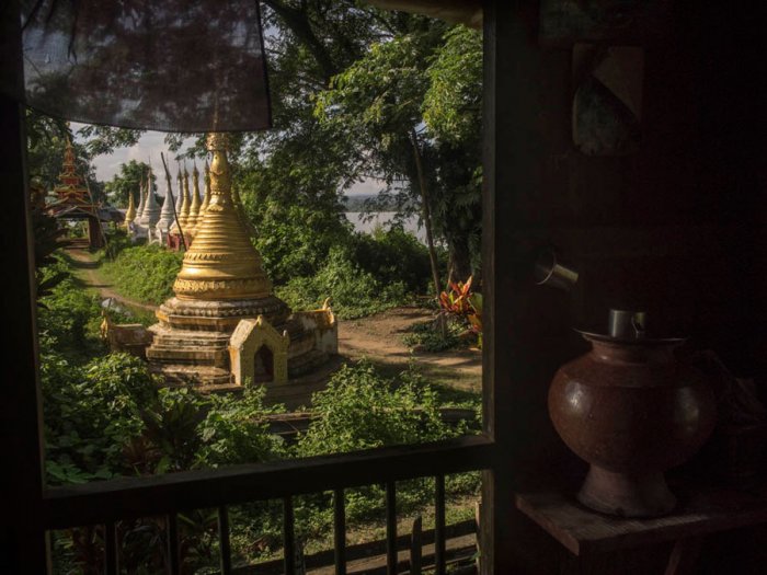 Road to Mandalay - A cruise along the Ayeyarwady River (Burma)