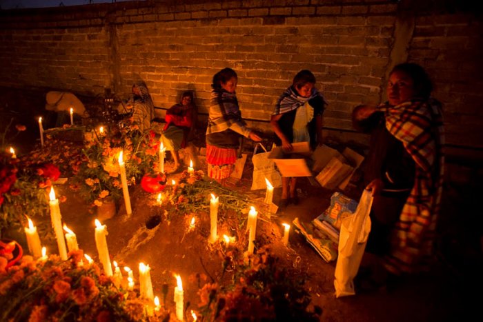 Oaxaca-México-Día de Muertos-Cementerio