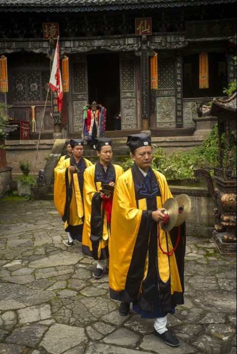 China - Monjes Taoistas - Palacio Quingxia - Templo de Laojun (1683) - Montaña Weibao - Yunnan